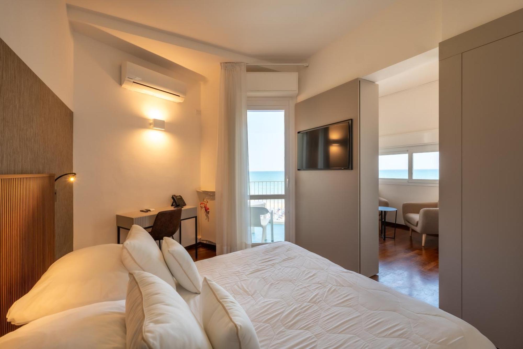 HR Senigallia, già Hotel Ritz Esterno foto